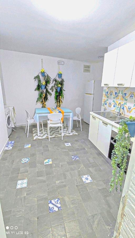 شقة Loft Monteoliveto By Napulitandream نابولي المظهر الخارجي الصورة